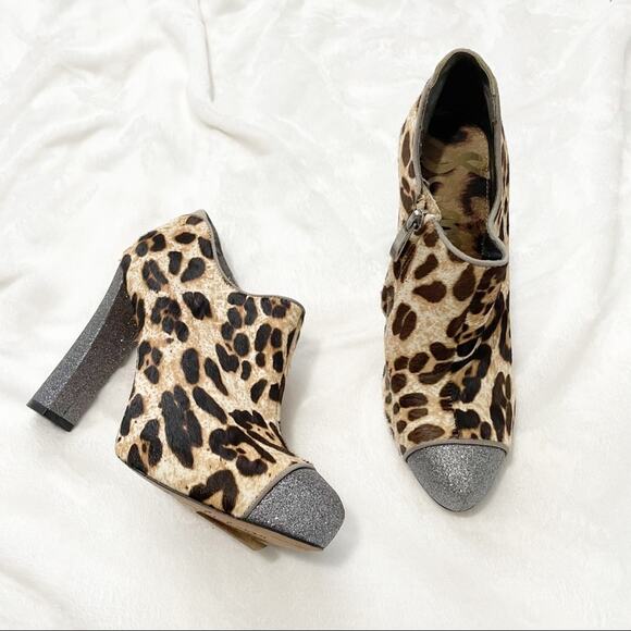 Sam Edelman Felix leopard silver glitter calf hair heeled booties size 7 NWT - Picture 2 of 9